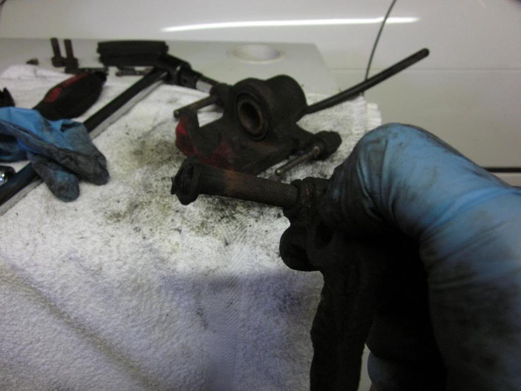 How to rebuild S13 rear calipers